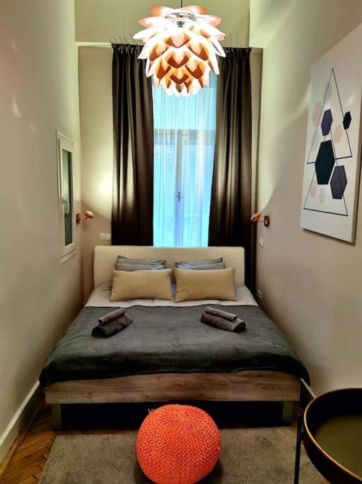 Luxury Apartment Near Astoria With Ac ブダペスト エクステリア 写真